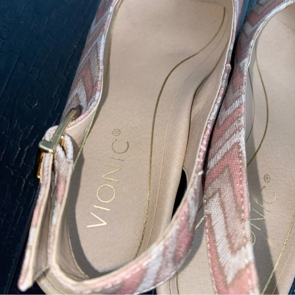 VIONIC CORALINA ESPADRILLE WEDGE‎ SLINGBACK SANDALS-SIZE 7.5 Multi Chevron